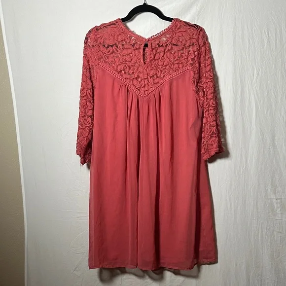 AUW Coral Long Sleeve Lace Dress - Picture 3 of 4